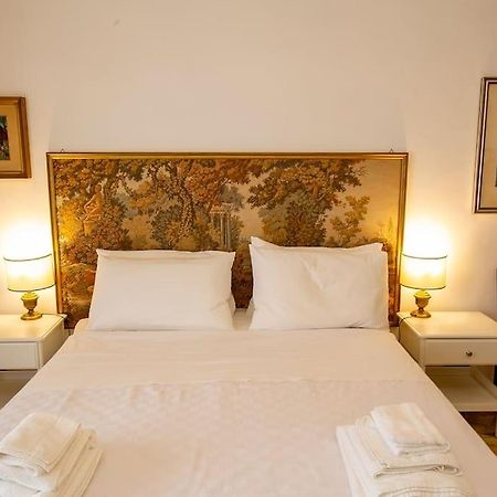 Dimora Al Colosseo, 2 Bedrooms Rome Luaran gambar